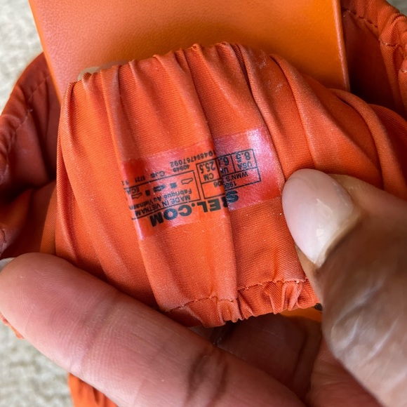 Almost new sorel sandals - Picture 3 of 4